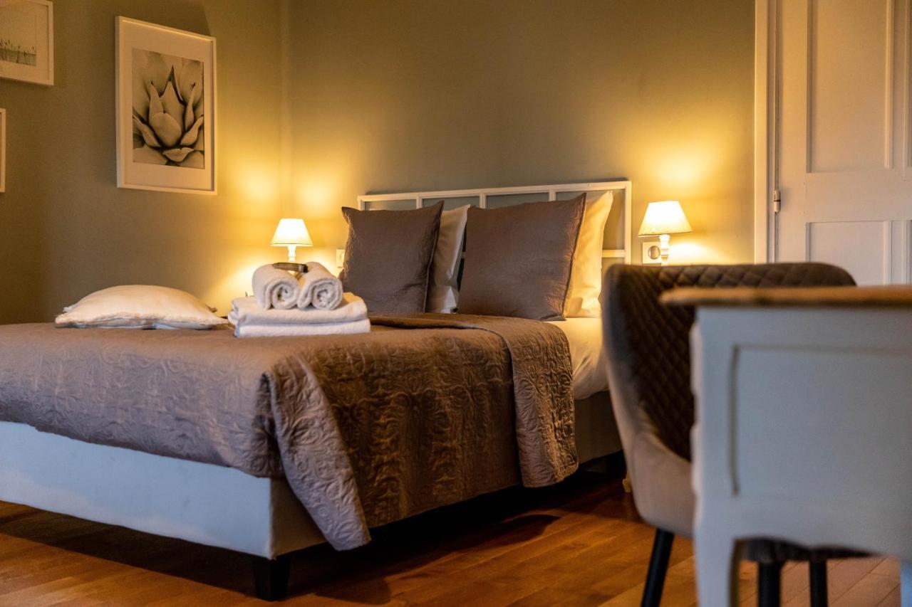 Hotel O Chateau Hayange エクステリア 写真