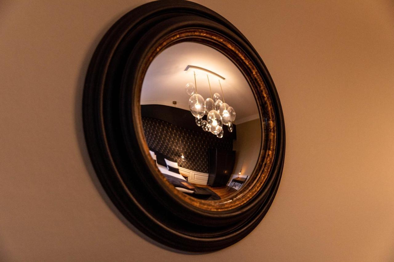 Hotel O Chateau Hayange エクステリア 写真