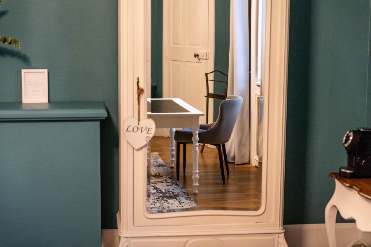 Hotel O Chateau Hayange エクステリア 写真