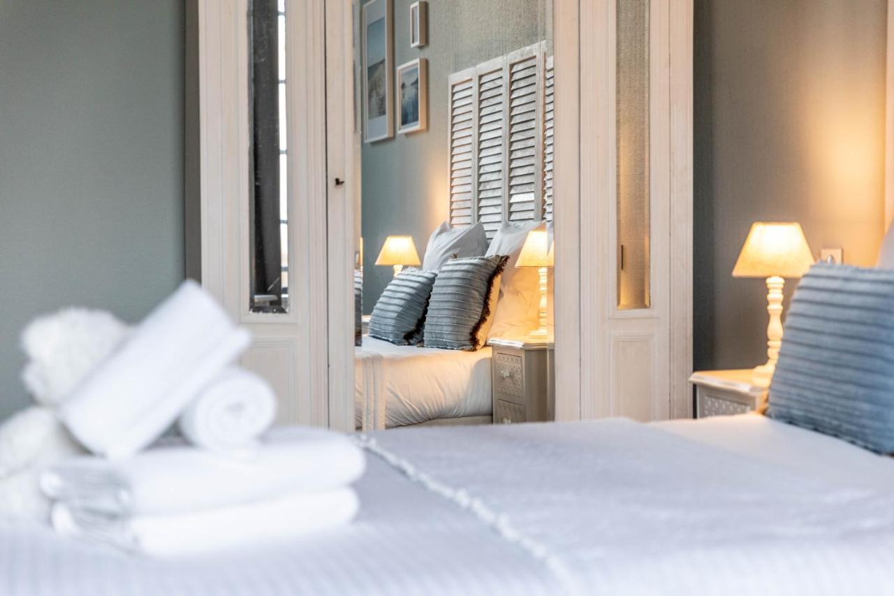Hotel O Chateau Hayange エクステリア 写真