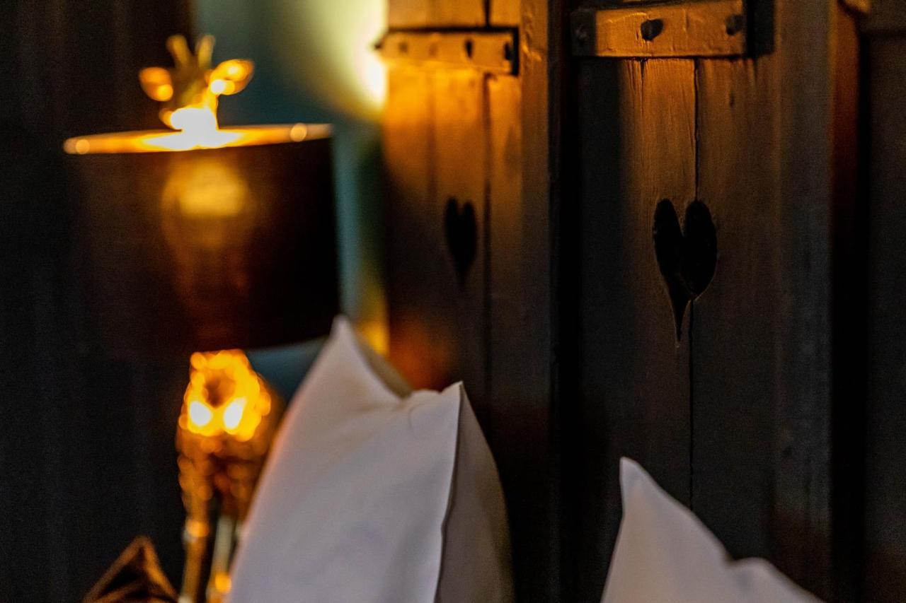 Hotel O Chateau Hayange エクステリア 写真