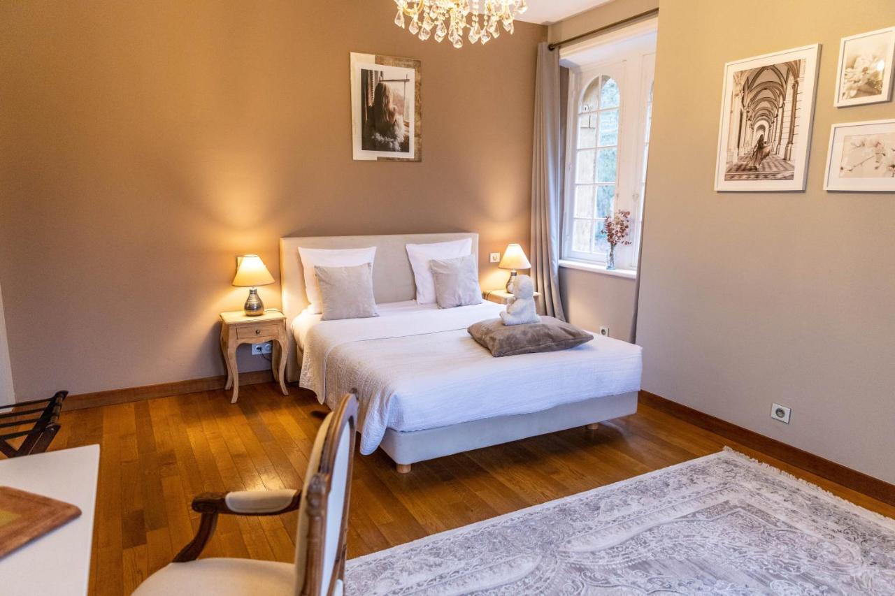 Hotel O Chateau Hayange エクステリア 写真