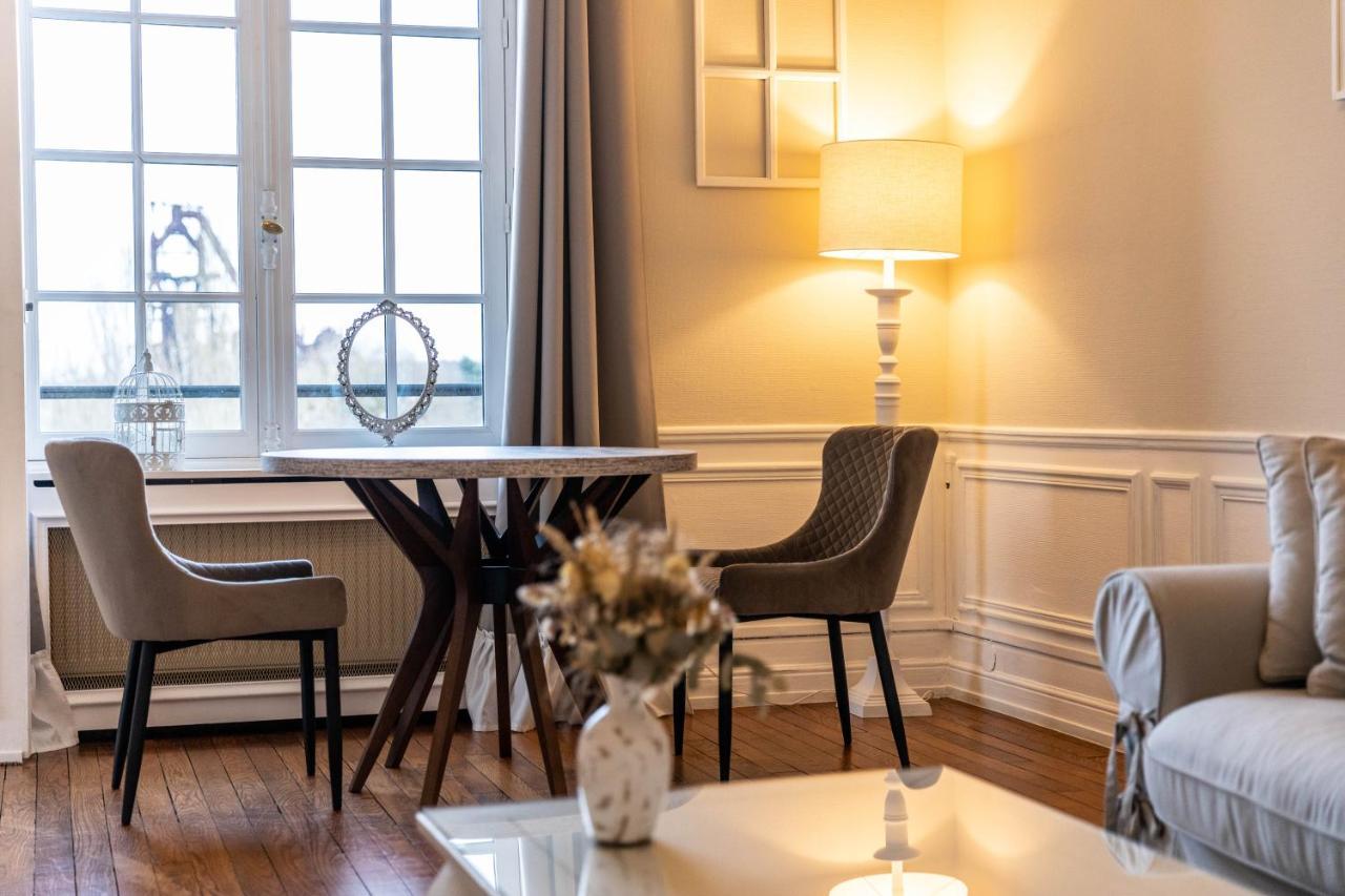 Hotel O Chateau Hayange エクステリア 写真