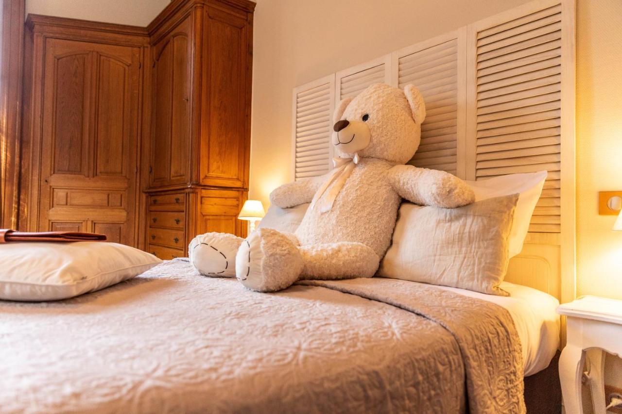 Hotel O Chateau Hayange エクステリア 写真