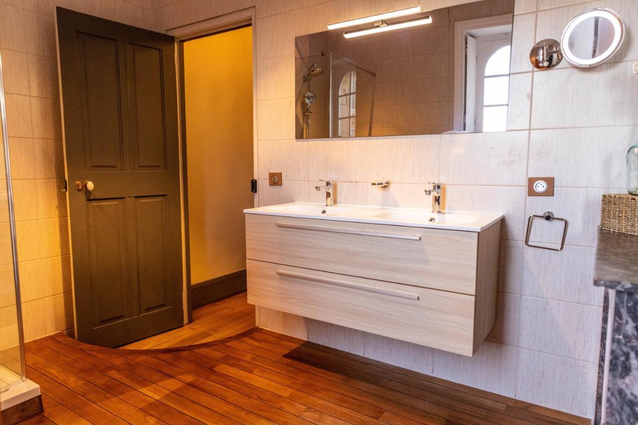 Hotel O Chateau Hayange エクステリア 写真