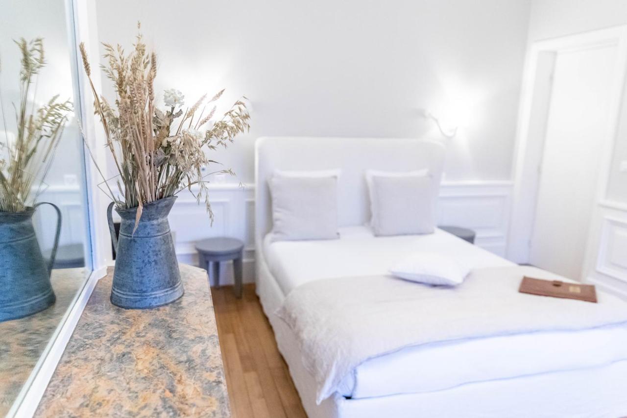 Hotel O Chateau Hayange エクステリア 写真