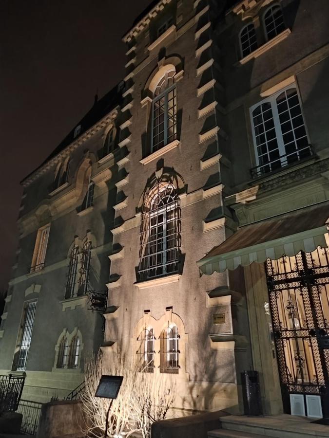 Hotel O Chateau Hayange エクステリア 写真