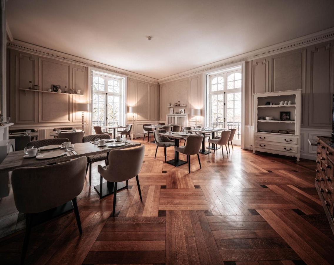 Hotel O Chateau Hayange エクステリア 写真